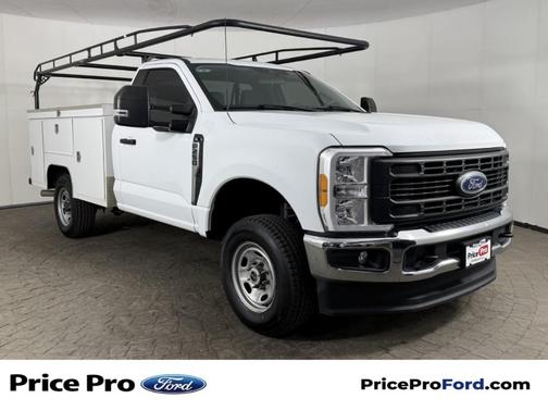 White 2023 Ford F-250 XL