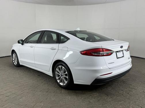 Oxford White 2020 Ford Fusion Hybrid SE