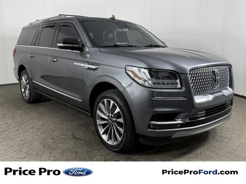 Asher Gray 2021 Lincoln Navigator L Reserve
