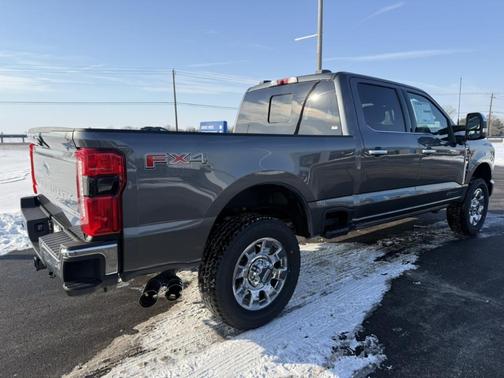 2026 Ford F-350 Lariat Super Duty