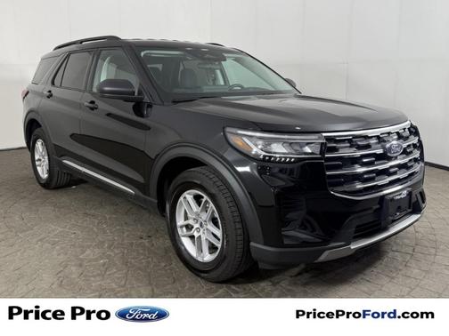 Agate Black Metallic 2025 Ford Explorer Active 4WD