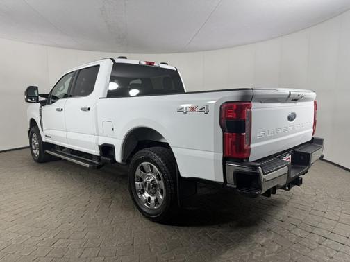 White 2025 Ford F-250 Lariat