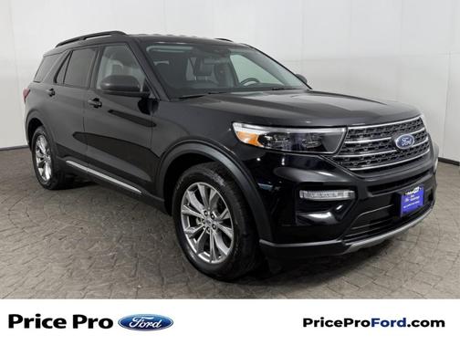 Agate Black Metallic 2023 Ford Explorer XLT