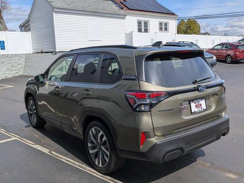 Autumn Green Metallic 2025 Subaru Forester Touring