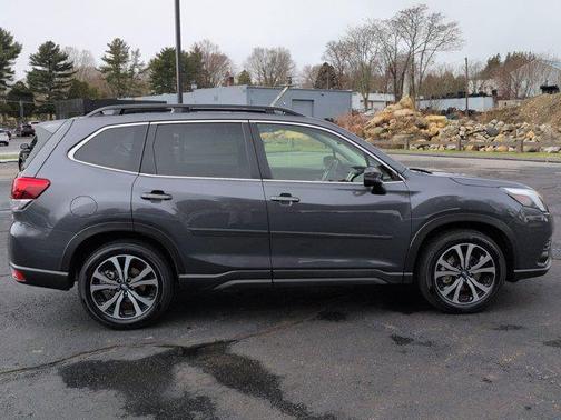 Magnetite Gray Metallic 2023 Subaru Forester Limited