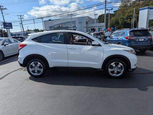 2017 Honda HR-V LX
