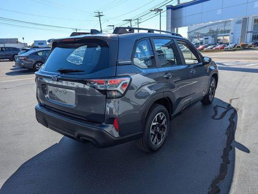 2025 Subaru Forester Base