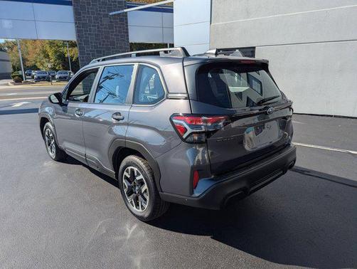 2025 Subaru Forester Base