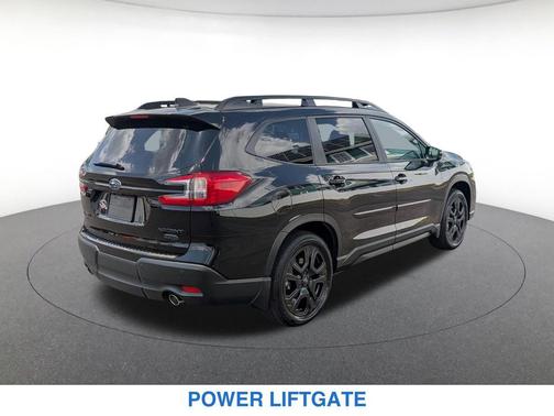 Crystal Black Silica 2026 Subaru Ascent Onyx Edition Touring 7-Passenger