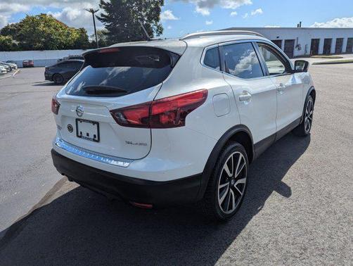 2017 Nissan Rogue Sport SL