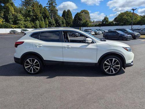 2017 Nissan Rogue Sport SL
