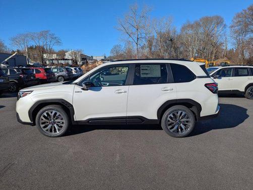 2025 Subaru Forester Hybrid Touring