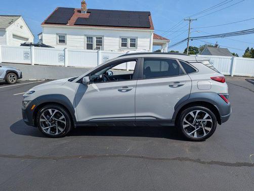 2022 Hyundai KONA Limited