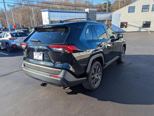 2023 Toyota RAV4 Hybrid XLE Premium