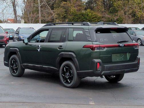 Deep Emerald Green Pearl 2026 Subaru Outback Limited