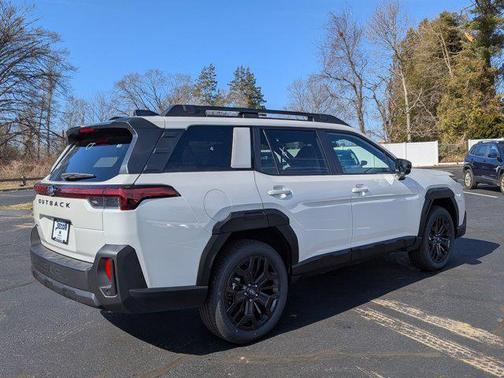 Crystal White Pearl 2026 Subaru Outback Limited XT