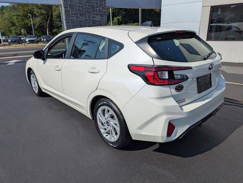 2024 Subaru Impreza Base