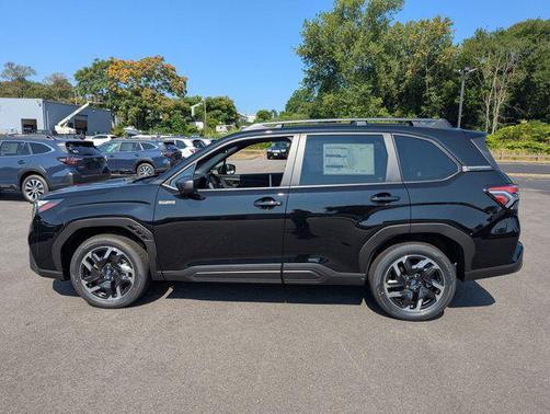 2025 Subaru Forester Hybrid Premium