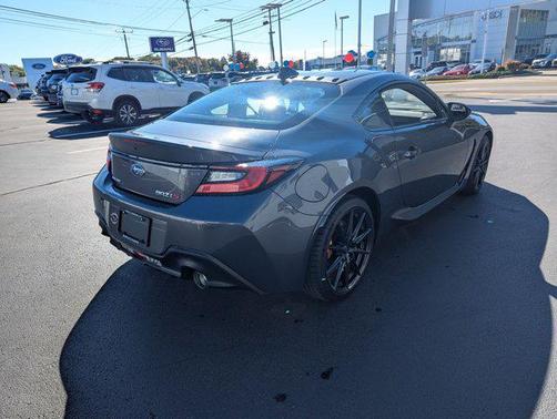 2025 Subaru BRZ tS
