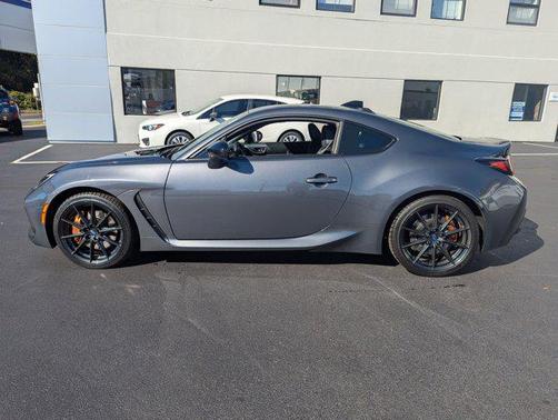 2025 Subaru BRZ tS