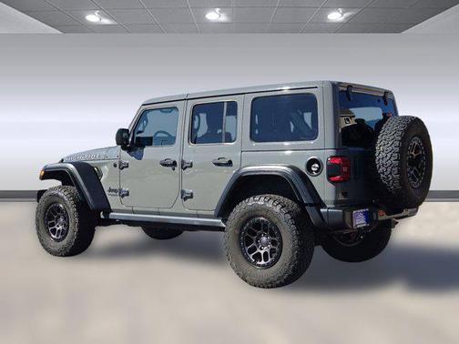 2022 Jeep Wrangler Unlimited High Tide 4x4
