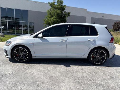 2018 Volkswagen Golf GTI 2.0T S 4-Door