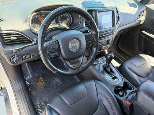 Pearl White Pearlcoat 2019 Jeep Cherokee Trailhawk Elite