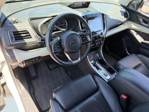 Crystal White Pearl 2019 Subaru Ascent Limited 7-Passenger