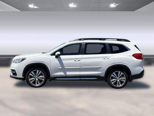Crystal White Pearl 2019 Subaru Ascent Limited 7-Passenger