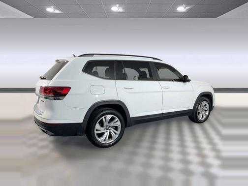 2022 Volkswagen Atlas 3.6L SE w/Technology