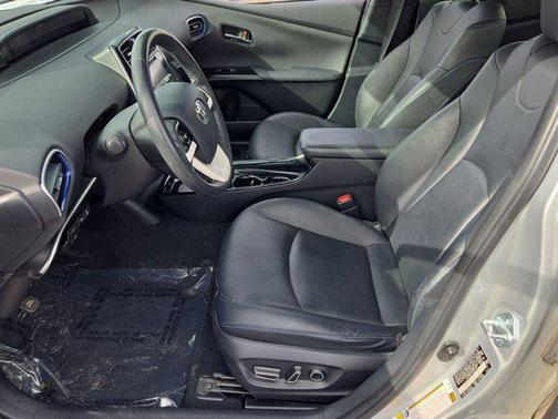 2017 Toyota Prius Four Touring