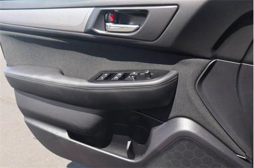 Crystal Black Silica 2019 Subaru Outback 2.5i Premium