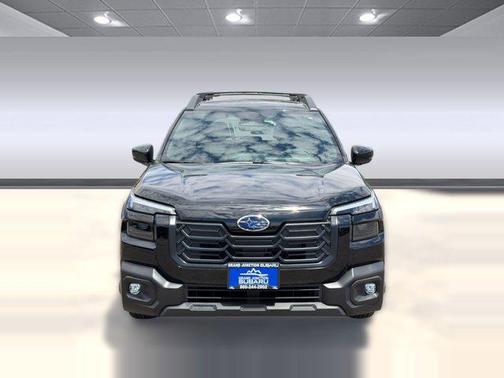 Crystal Black Silica 2026 Subaru Outback Limited