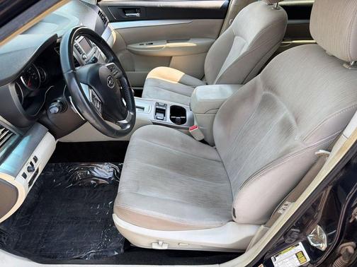 Deep Indigo Pearl 2014 Subaru Outback 2.5i Premium
