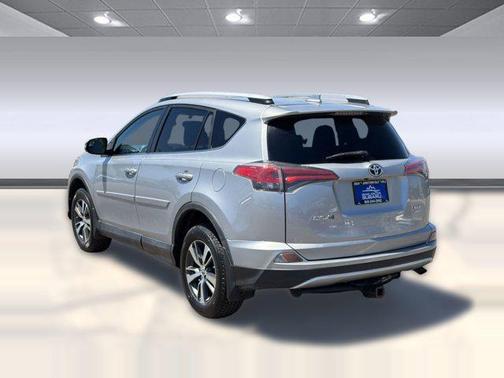 Silver Sky Metallic 2016 Toyota RAV4 XLE