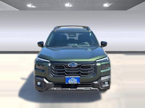 Deep Emerald Green Pearl 2026 Subaru Outback Touring XT