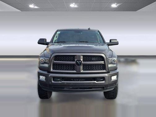 2017 RAM 2500 Laramie Crew Cab 4x4 6'4' Box