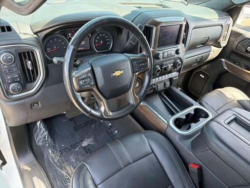 Iridescent Pearl Tricoat 2020 Chevrolet Silverado 1500 High Country