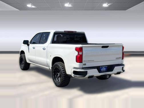 Iridescent Pearl Tricoat 2020 Chevrolet Silverado 1500 High Country
