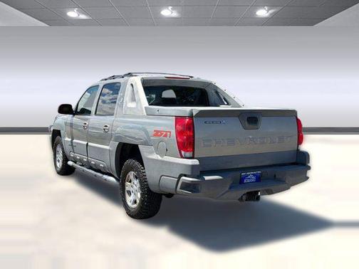 Light Pewter Metallic 2002 Chevrolet Avalanche 1500