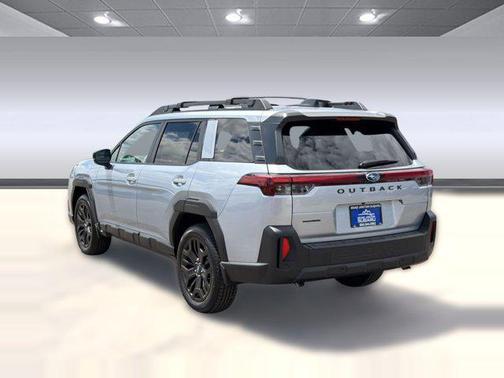 Ice Silver Metallic 2026 Subaru Outback Limited XT