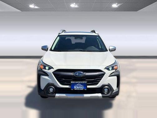 Crystal White Pearl 2024 Subaru Outback Touring XT