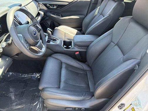Crystal White Pearl 2024 Subaru Outback Touring XT
