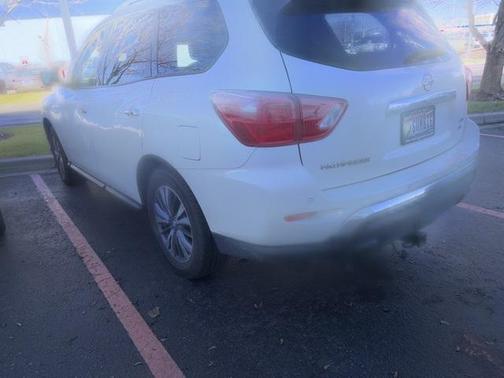 2019 Nissan Pathfinder SL