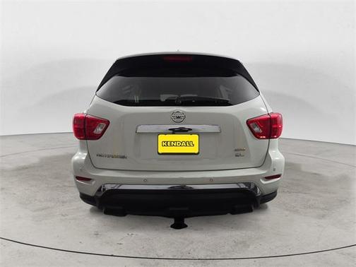 2019 Nissan Pathfinder SL