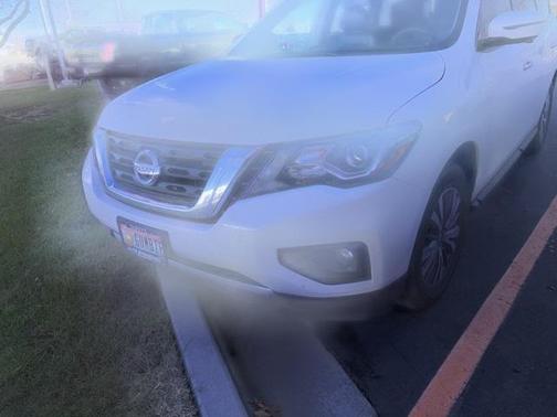 2019 Nissan Pathfinder SL