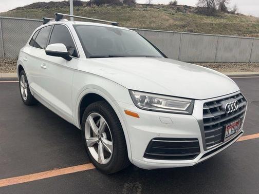 2020 Audi Q5 45 Premium