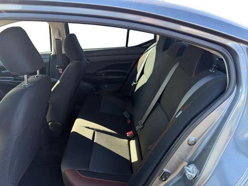 Gun Metallic 2021 Nissan Versa 1.6 SR