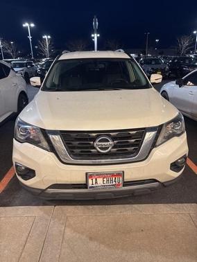 2017 Nissan Pathfinder SV