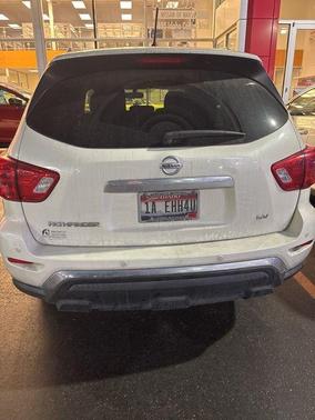 2017 Nissan Pathfinder SV